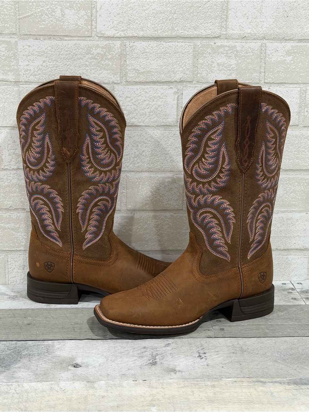 ARIAT Cattle Caite Wide Square Toe Western Boot -
Distressed Brown - Sz - 7B
